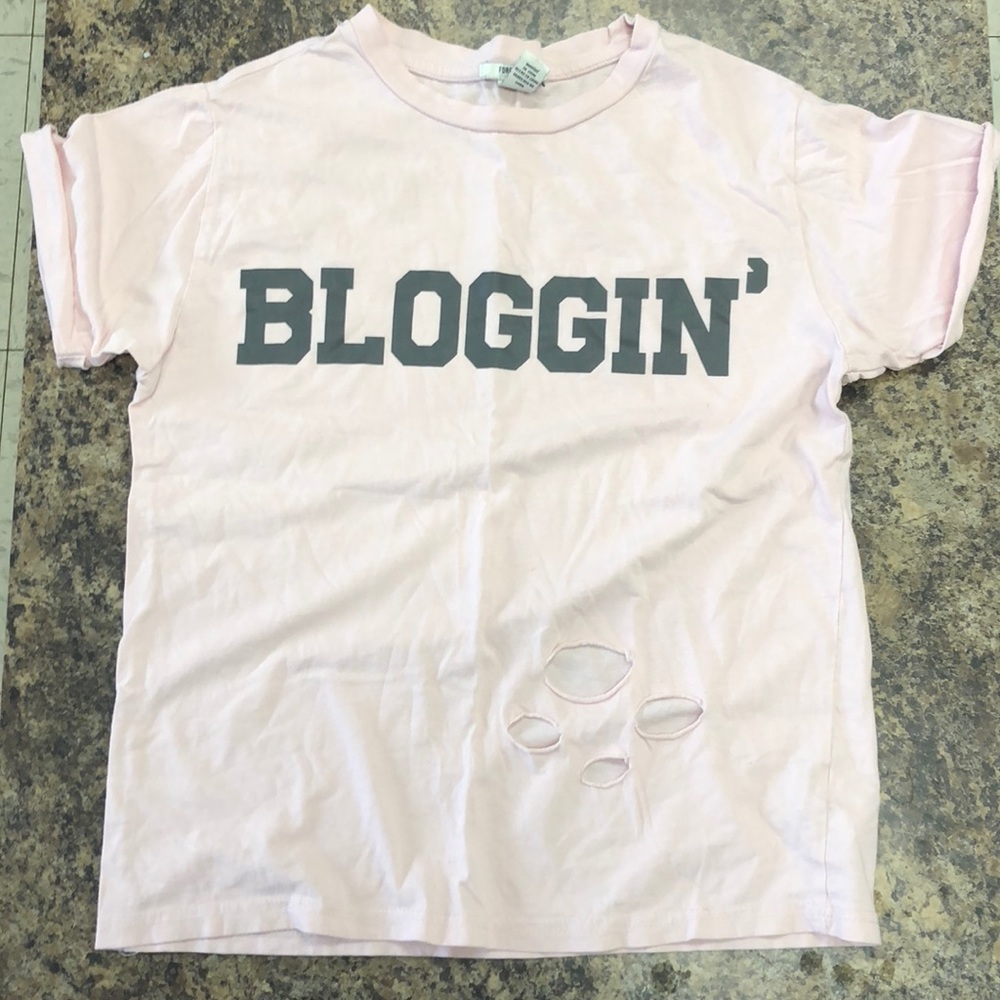 “Blogging” pink t-Shirt